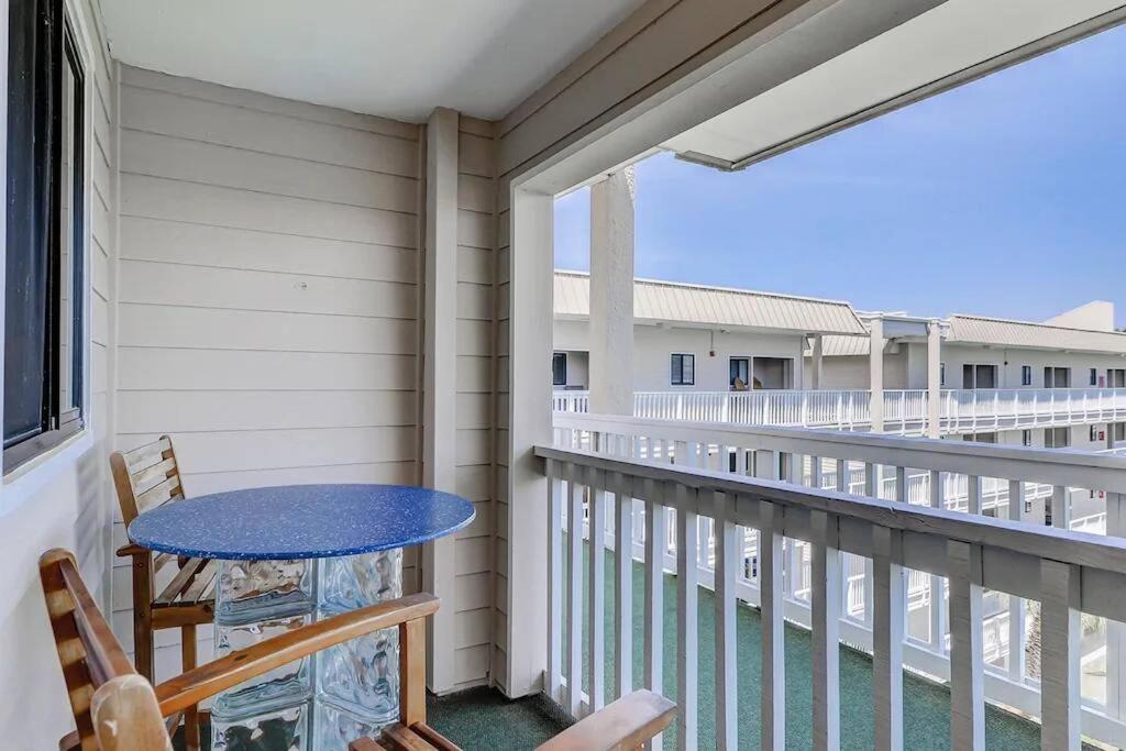 Resort Breeze- 2 Bedroom Pools, Hot Tub, Tennis, Beach Hilton Head Island Exterior photo